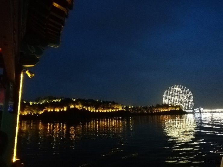 有幸北京雁栖湖夜航首航赏灯光秀